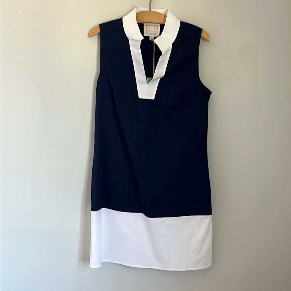 Sail to Sable Navy and White Sleeveless Sheath Dress. Size Medium. NWT